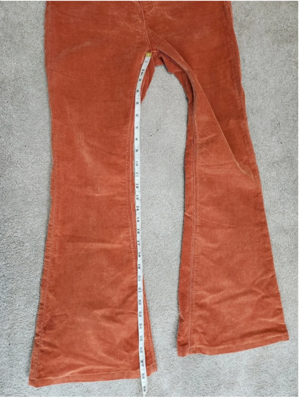 We The Free Low Rise Corduroy Flare Pull On Pants Size 28 Stretchy 70s 60s Bell